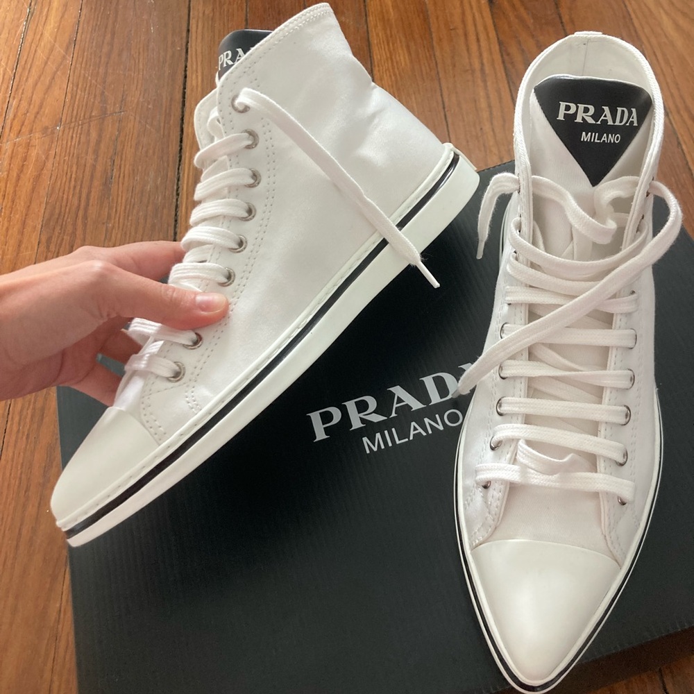 NWT BRAND NEW Authentic Prada high top sneakers